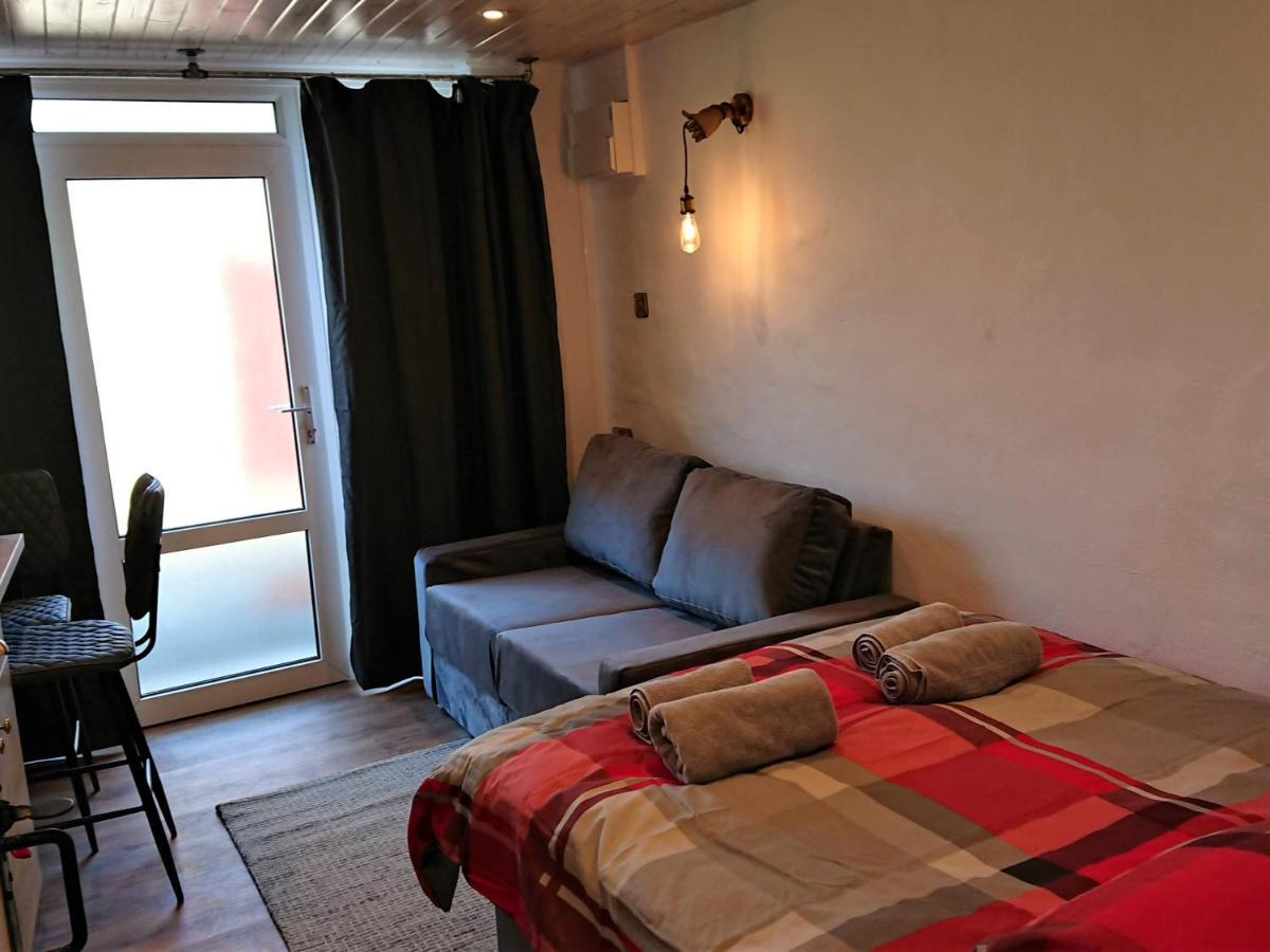 Apartamento Abergwynant Farm Glamping & *