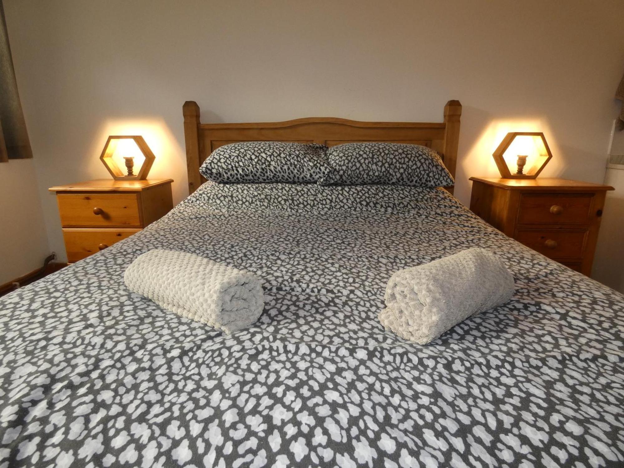Apartamento Abergwynant Farm Glamping & *